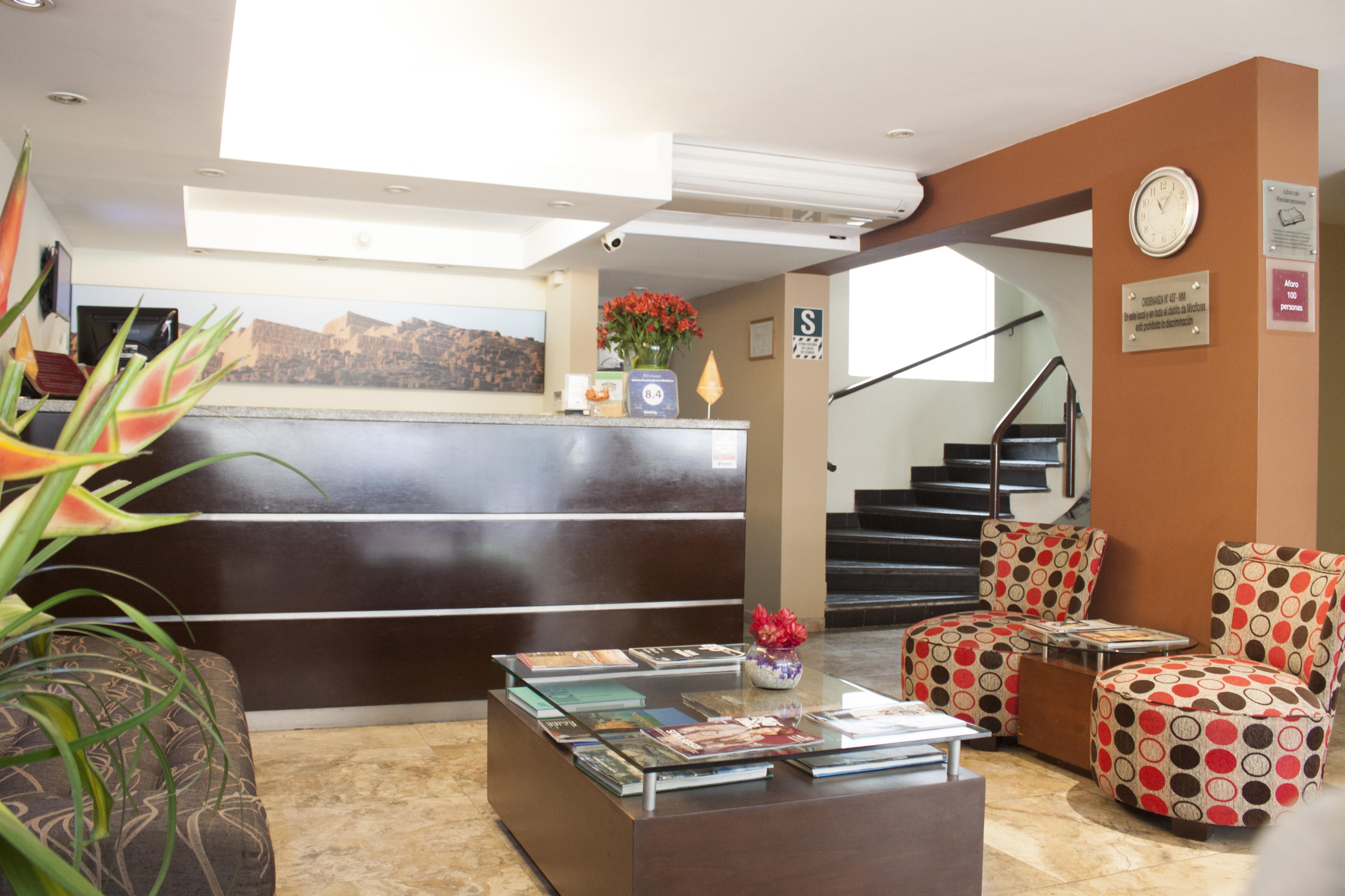 Socialtel Posada Miraflores Лима Экстерьер фото
