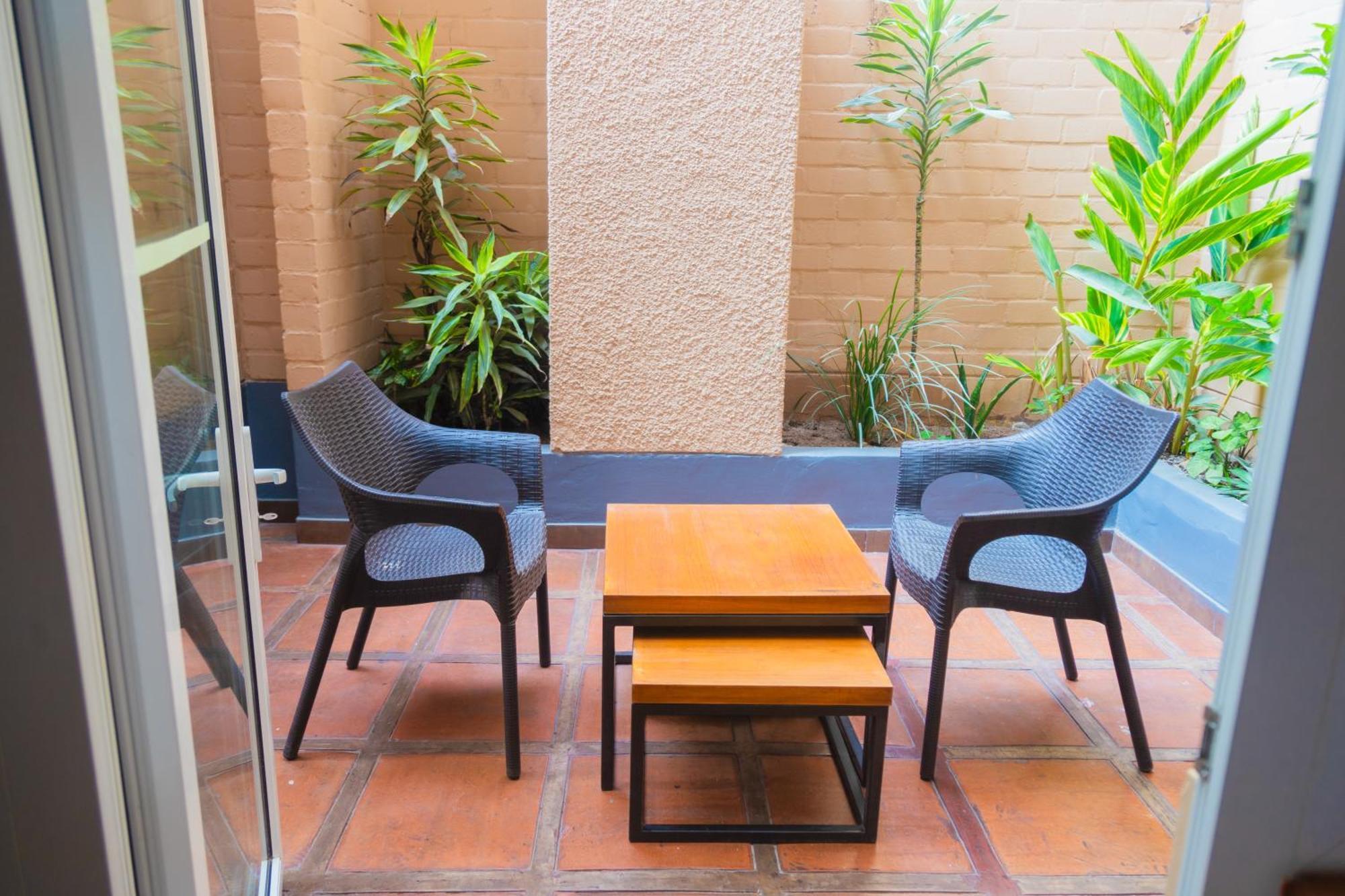 Socialtel Posada Miraflores Лима Экстерьер фото