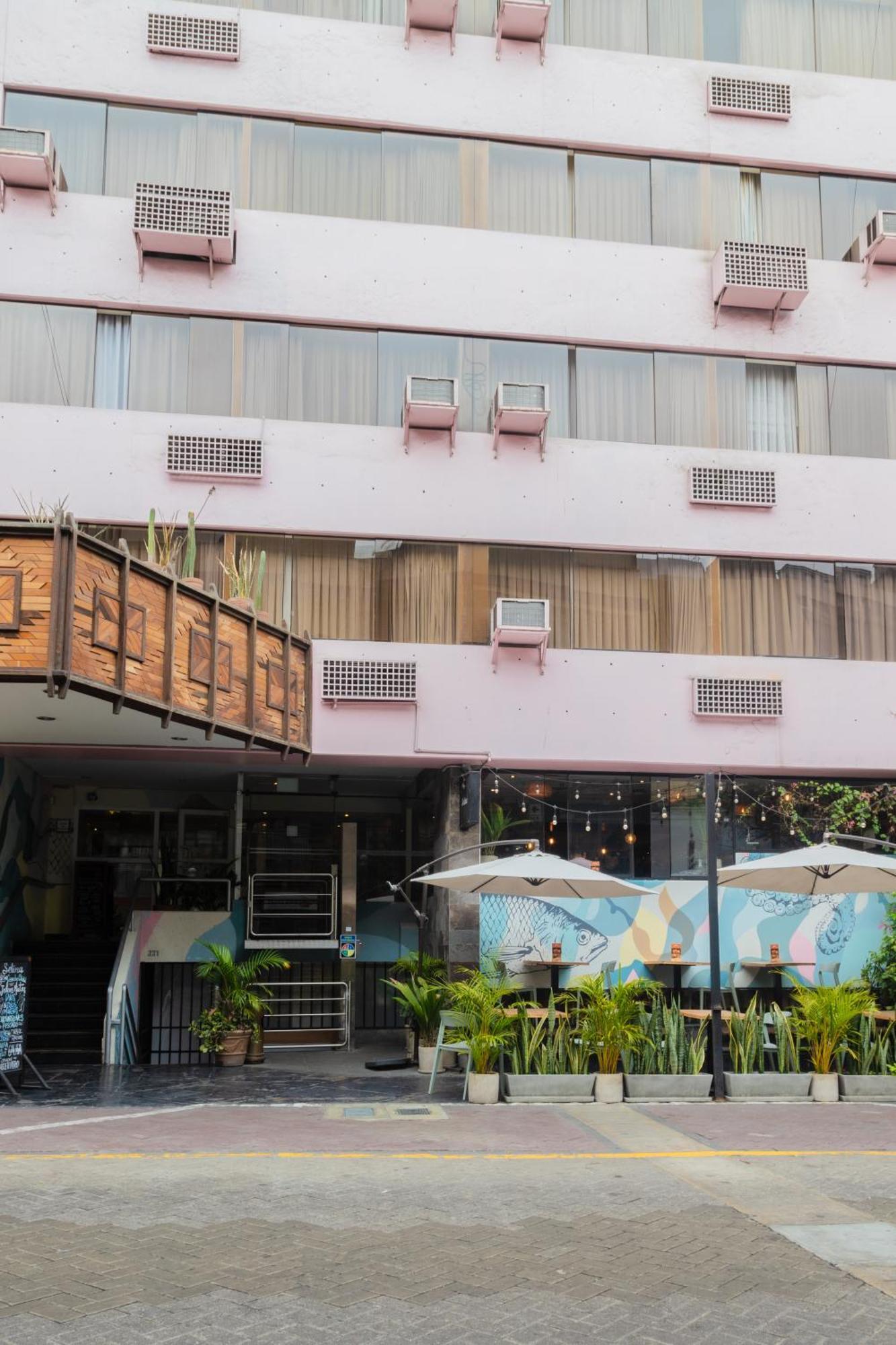 Socialtel Posada Miraflores Лима Экстерьер фото