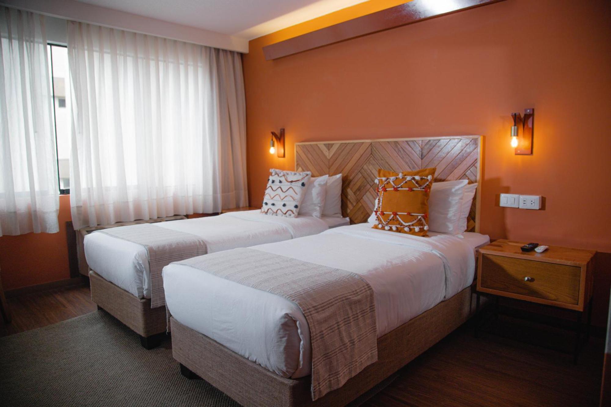 Socialtel Posada Miraflores Лима Экстерьер фото